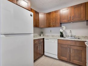 2651 Riverside Dr 1, Coral Springs FL 33065