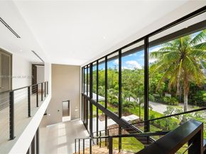 6250 SW 78th St, South Miami FL 33143