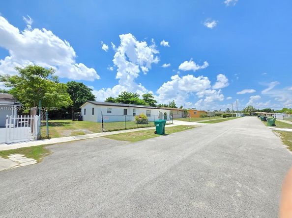 10730 SW 149th Ter, Miami FL 33176