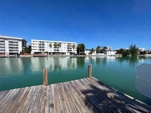 1185 Marseille Dr 205, Miami Beach FL 33141