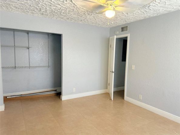 17254 NW 60th Ct, Hialeah FL 33015