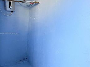 17254 NW 60th Ct, Hialeah FL 33015