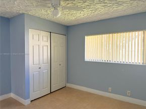 17254 NW 60th Ct, Hialeah FL 33015