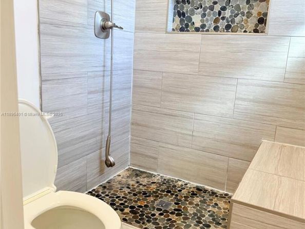 17254 NW 60th Ct, Hialeah FL 33015