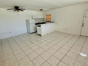 8000 Tatum Waterway Dr 1, Miami Beach FL 33141