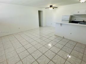 8000 Tatum Waterway Dr 1, Miami Beach FL 33141