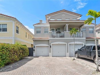 217 SW 11th St
