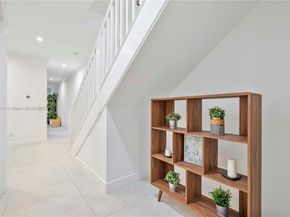 217 SW 11th St, Fort Lauderdale FL 33315