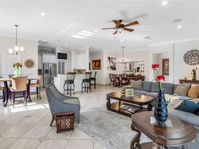 800 Lavender Cir, Weston FL 33327