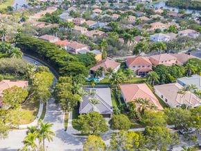 800 Lavender Cir, Weston FL 33327