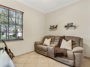 800 Lavender Cir, Weston FL 33327