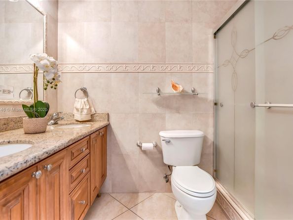 800 Lavender Cir, Weston FL 33327