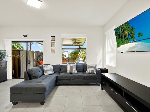 11411 SW 248th Ln, Homestead FL 33032