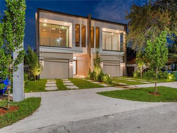 2823 SW 23rd Ter
