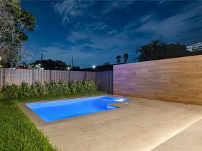 2823 SW 23rd Ter 2823, Miami FL 33145