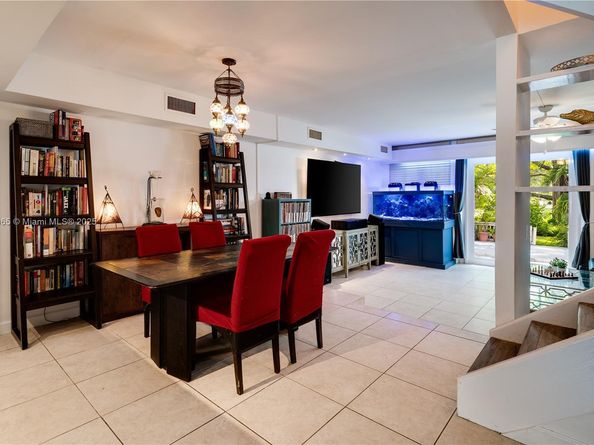 5292 SW 69th Pl, Miami FL 33155