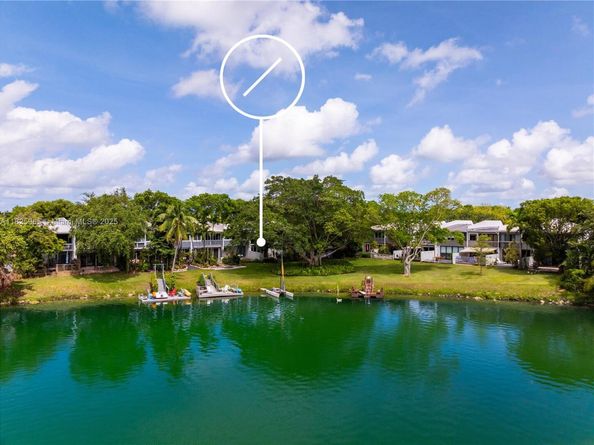 5292 SW 69th Pl, Miami FL 33155