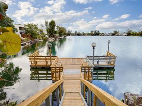 5292 SW 69th Pl, Miami FL 33155