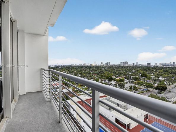 1720 Harrison St 15A, Hollywood FL 33020