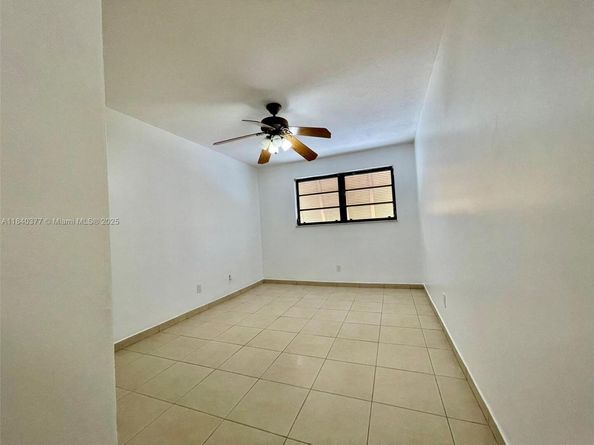 1725 SW 131st Place Cir S, Miami FL 33175