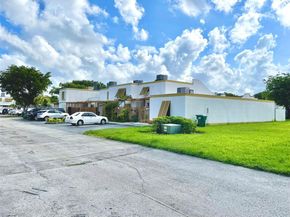1725 SW 131st Place Cir S, Miami FL 33175