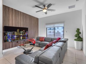 7915 NW 104th Ave 24, Doral FL 33178