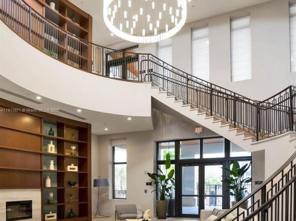 7915 NW 104th Ave 24, Doral FL 33178