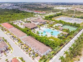 7915 NW 104th Ave 24, Doral FL 33178