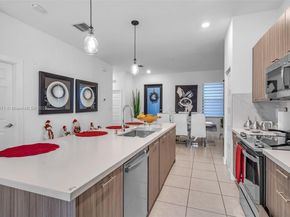 7915 NW 104th Ave 24, Doral FL 33178