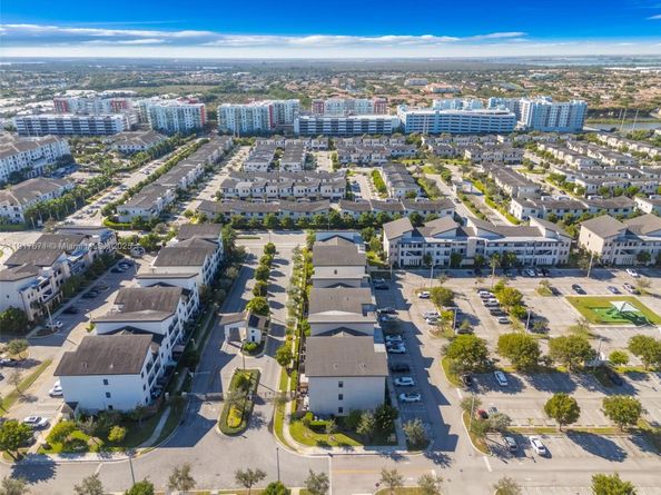 7915 NW 104th Ave 24, Doral FL 33178