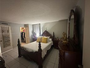 9682 Fontainebleau Blvd 114, Miami FL 33172