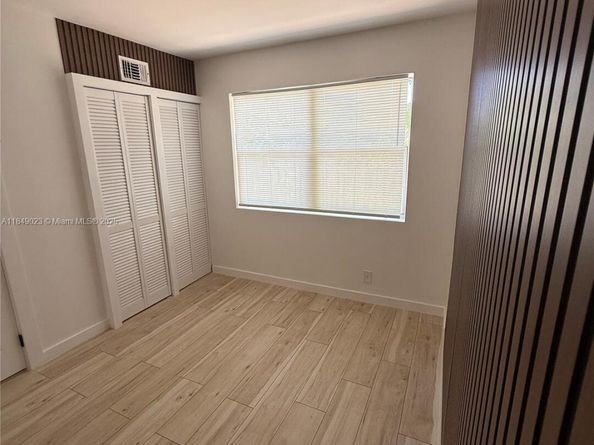 1827 N Dixie Hwy, Fort Lauderdale FL 33305