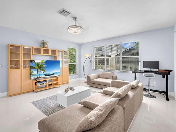 2885 SW 176th Ter, Miramar FL 33029