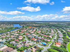 2885 SW 176th Ter, Miramar FL 33029