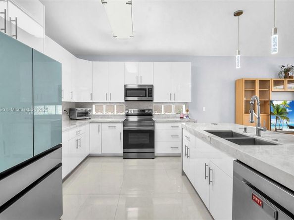 2885 SW 176th Ter, Miramar FL 33029