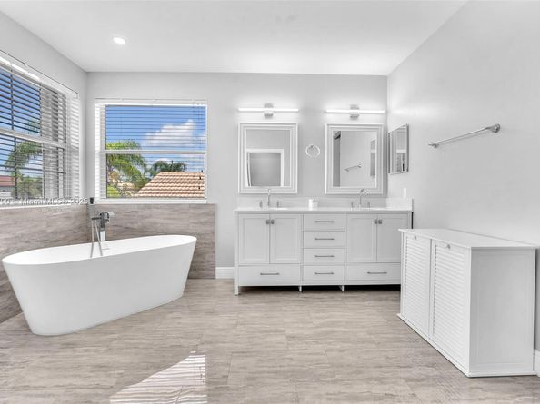 2885 SW 176th Ter, Miramar FL 33029