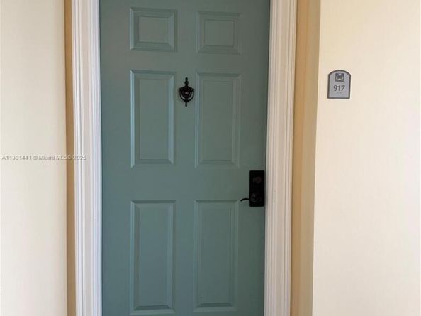 888 S Douglas Rd 917, Coral Gables FL 33134