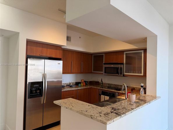 888 S Douglas Rd 917, Coral Gables FL 33134