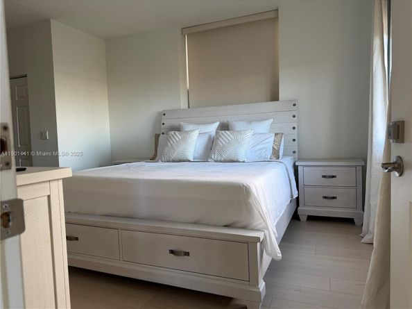 888 S Douglas Rd 917, Coral Gables FL 33134