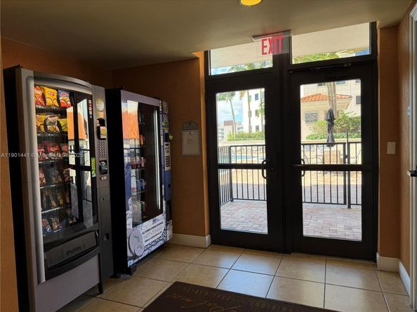 888 S Douglas Rd 917, Coral Gables FL 33134