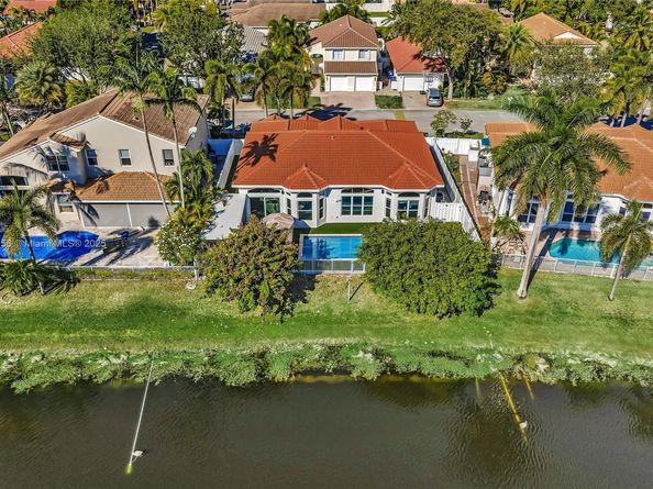 3272 SW 51st St, Hollywood FL 33312