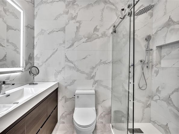 3272 SW 51st St, Hollywood FL 33312