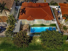 3272 SW 51st St, Hollywood FL 33312