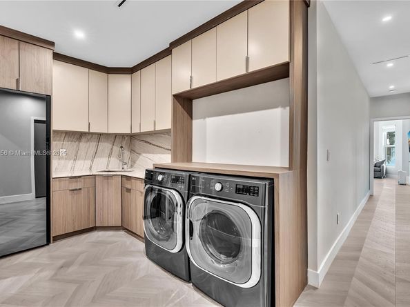 3272 SW 51st St, Hollywood FL 33312