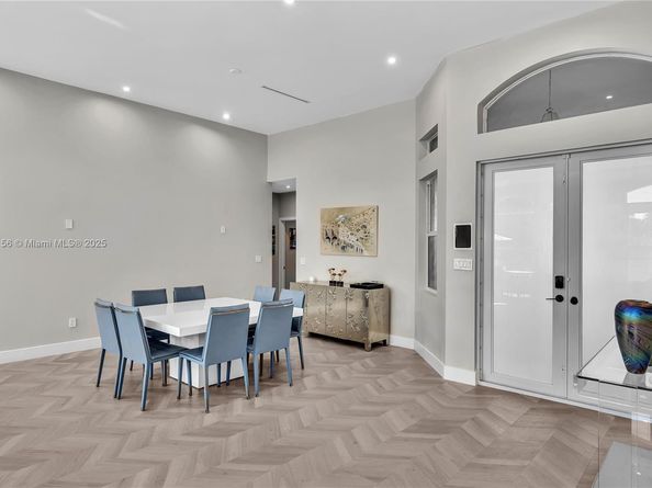 3272 SW 51st St, Hollywood FL 33312