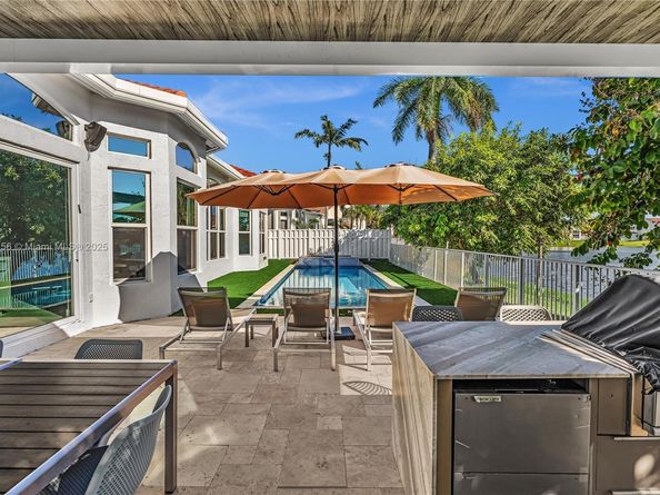 3272 SW 51st St, Hollywood FL 33312