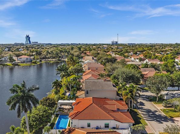 3272 SW 51st St, Hollywood FL 33312