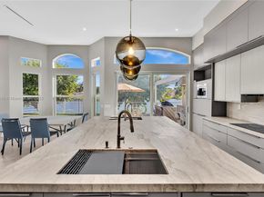 3272 SW 51st St, Hollywood FL 33312