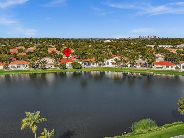 3272 SW 51st St, Hollywood FL 33312