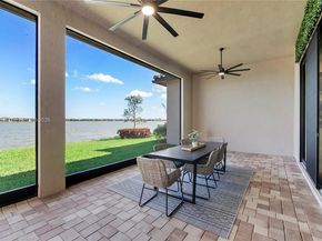 8950 W Parkland Bay Trl, Parkland FL 33076